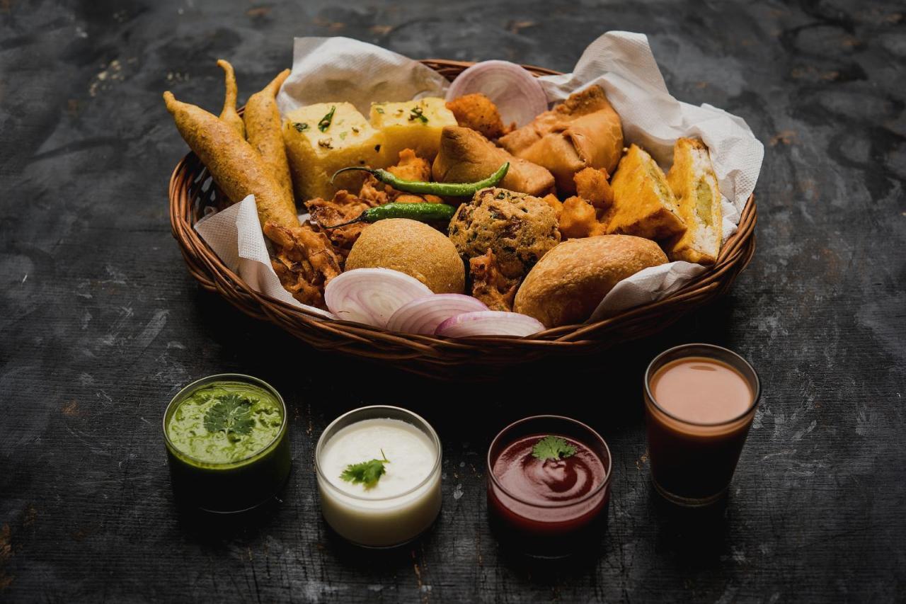 Capital O Hotel Sapphire Inn Gorakhpur Luaran gambar